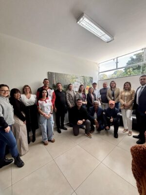 Prefeita Adriana Duch dá posse ao Conselho Municipal de Habitação